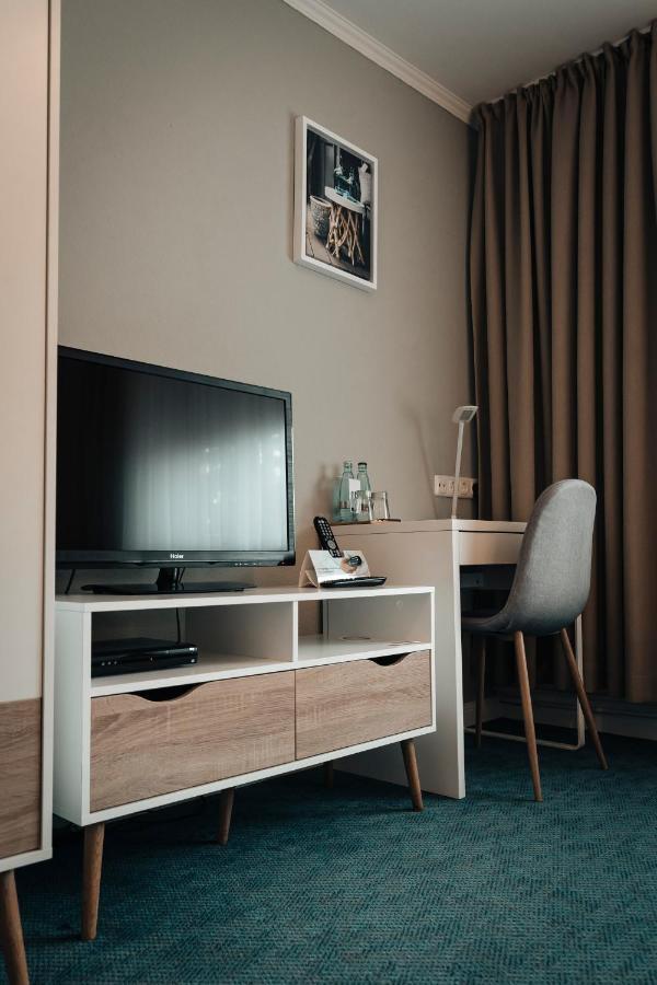 Hotel Freihof Am Roland Wedel Eksteriør billede