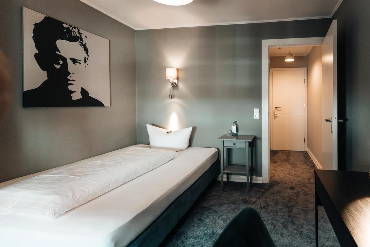 Hotel Freihof Am Roland Wedel Eksteriør billede