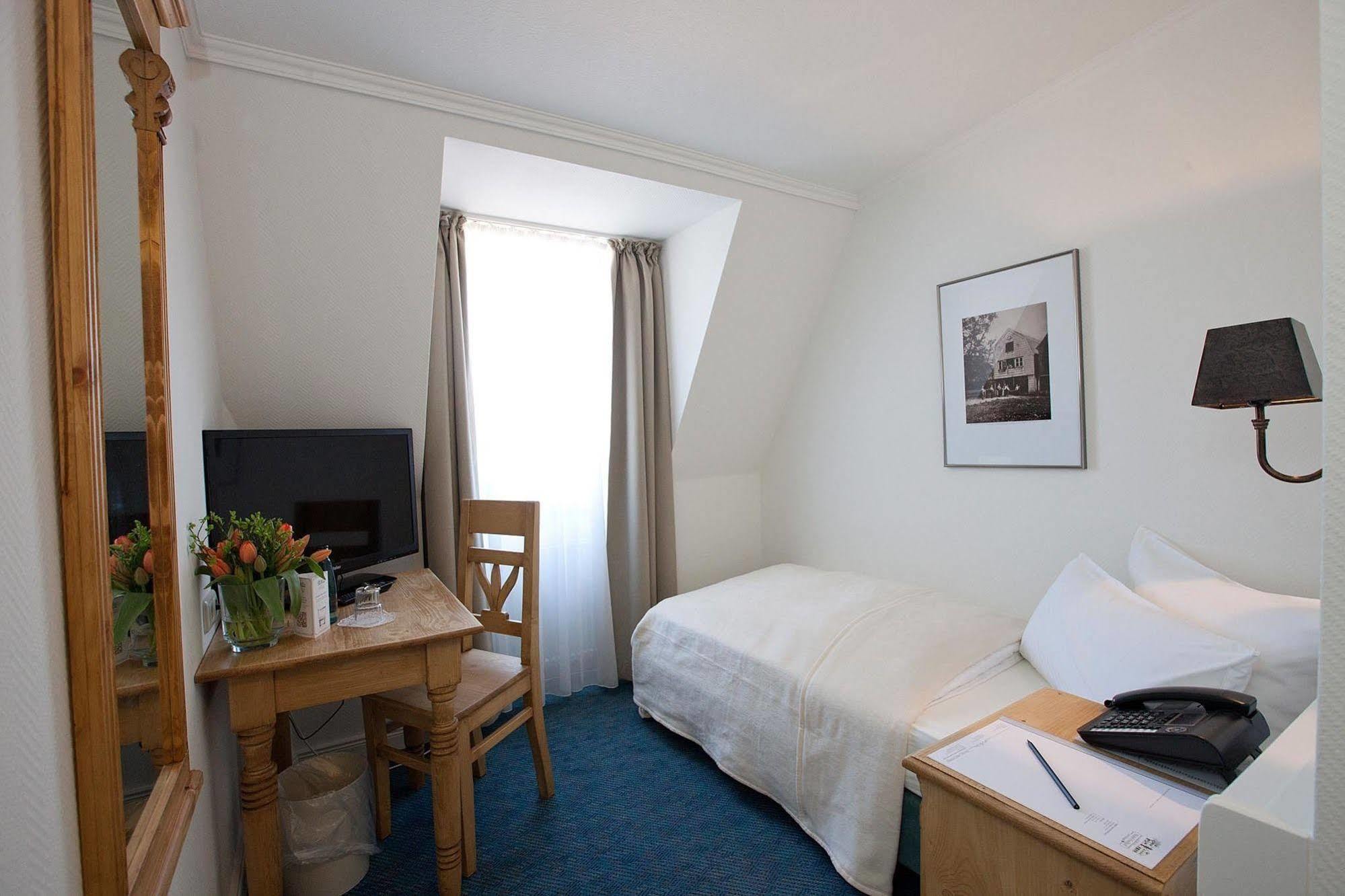 Hotel Freihof Am Roland Wedel Eksteriør billede