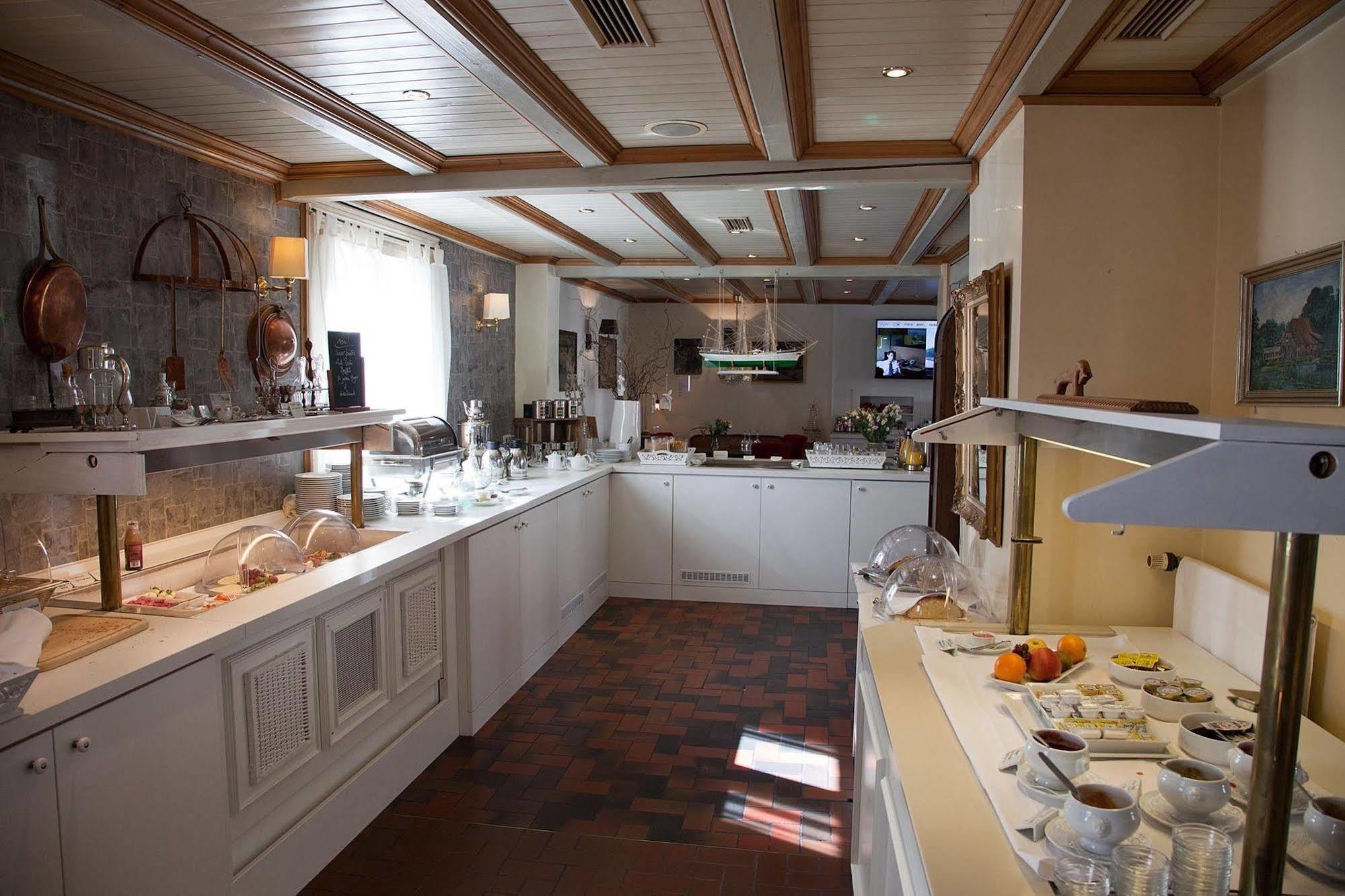 Hotel Freihof Am Roland Wedel Eksteriør billede