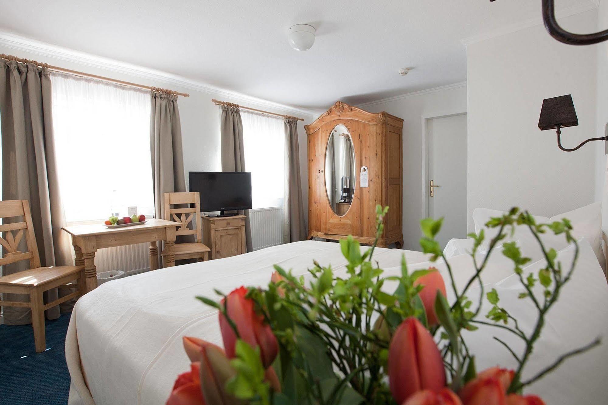 Hotel Freihof Am Roland Wedel Eksteriør billede